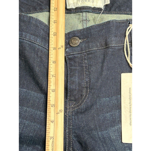 Torrid Jeans Womens Size 18 Boyfriend Dark Wash Cuffed Mid Rise Stretch Denim - Picture 11 of 14